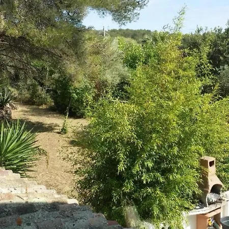 Pinede Man Yelle Apartment