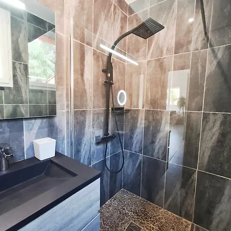 Pinede Man Yelle Apartamento