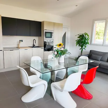 Pinede Man Yelle Apartamento